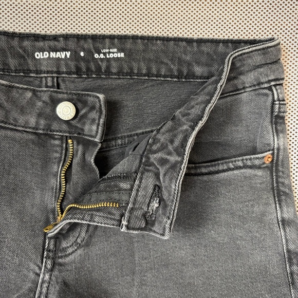 Old Navy Low Rise OG Loose Jeans 6 Charcoal Faded Black Moon Shade Straight Leg - Picture 5 of 16